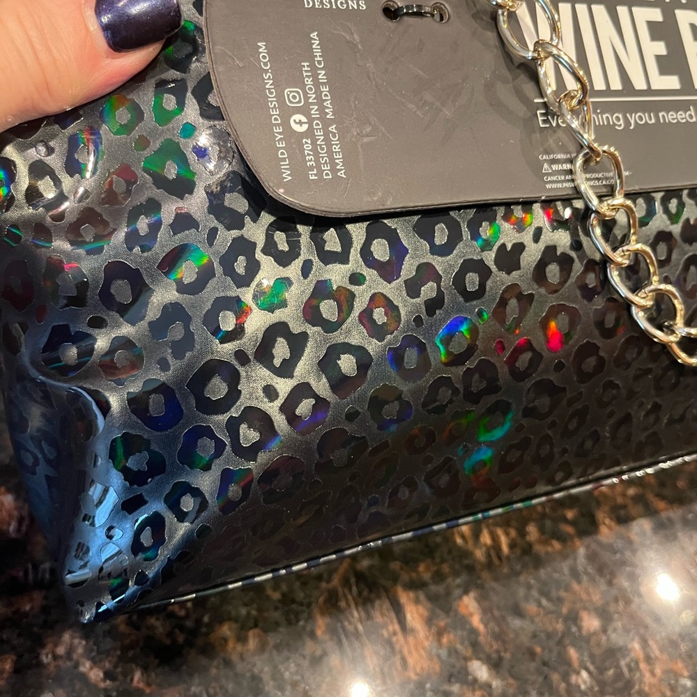 Black Patent Leopard Print Insulated Wine Bag & Diamond Bottle Stopper - Picture 7 of 11